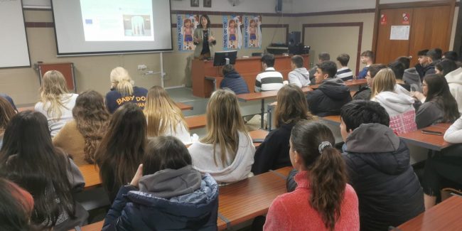 aulas de 1º de bachillerato del Colegio Maristas de Algemesí (Valencia) Aula del Colegio Maristas de Algemesi